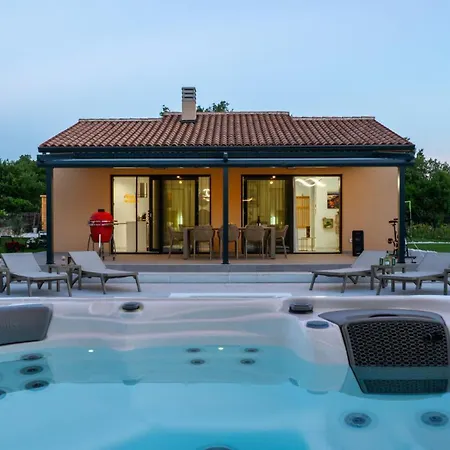Villa Kimm By Guide *